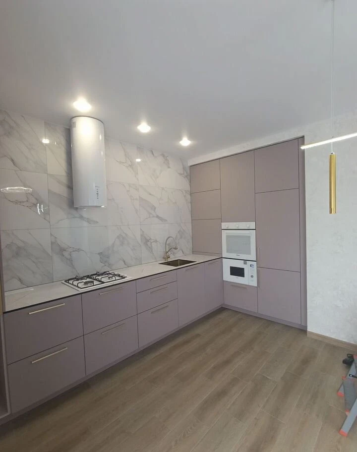 Кухонный гарнитур новый под заказ